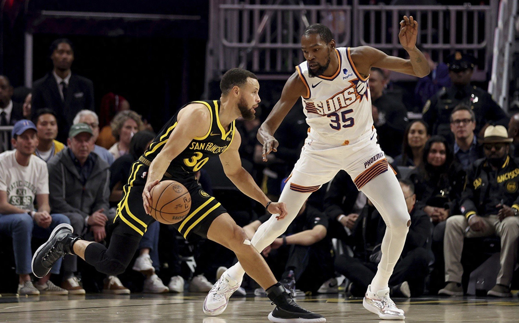 开云体育登录-法国男篮完胜尼日利亚男篮,贝弗利完成帽子戏法