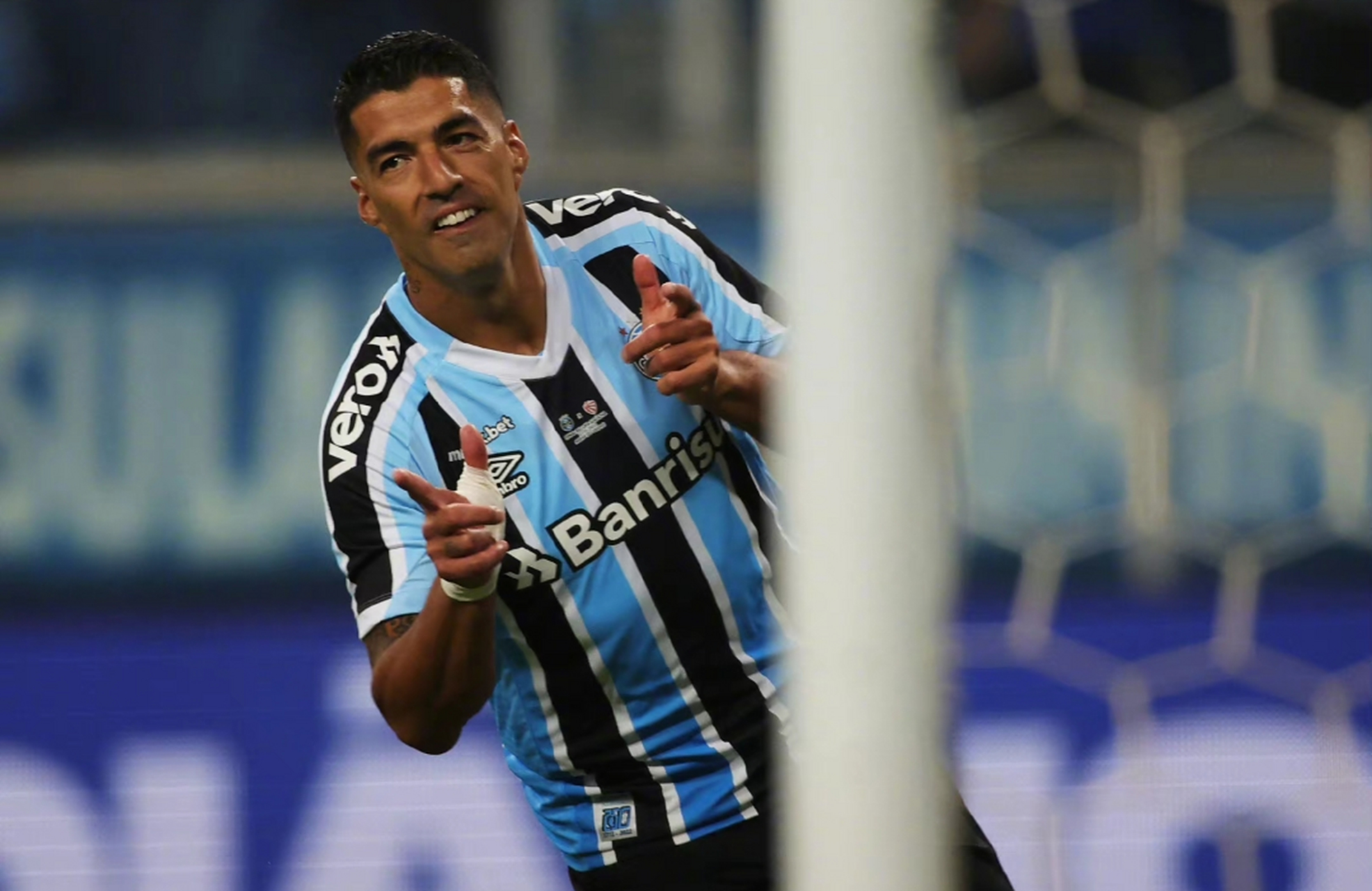 关于加拿大完胜阿根廷,苏亚雷斯完成帽子戏法的信息 关于加拿大完胜阿根廷,苏亚雷斯完成帽子戏法的信息