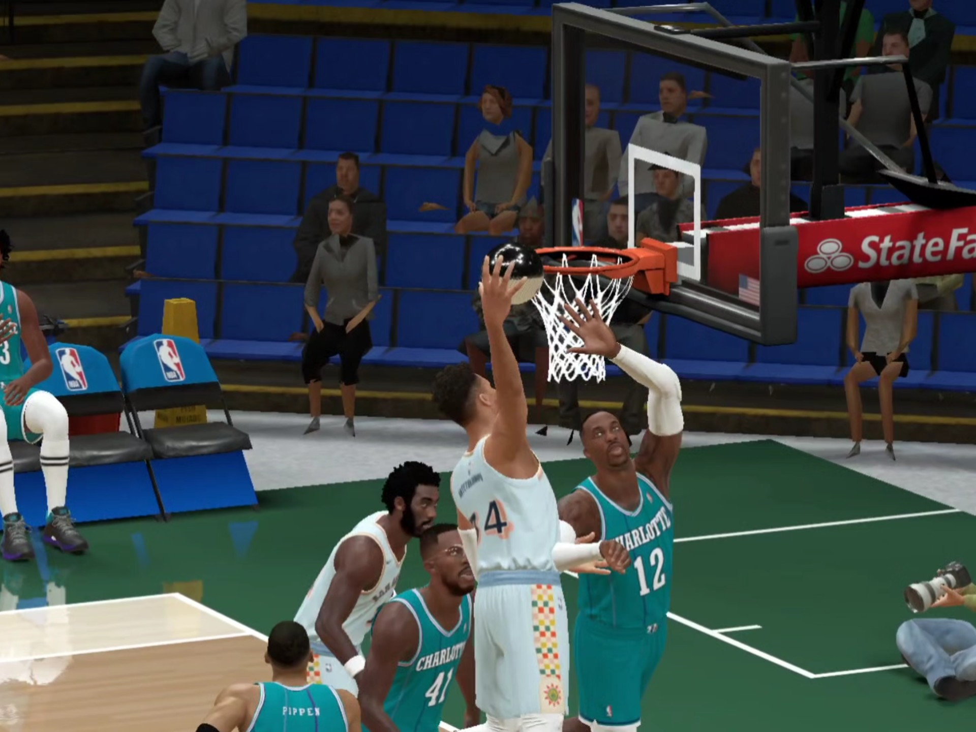 南韩男篮逆转火箭，米切尔制霸全场