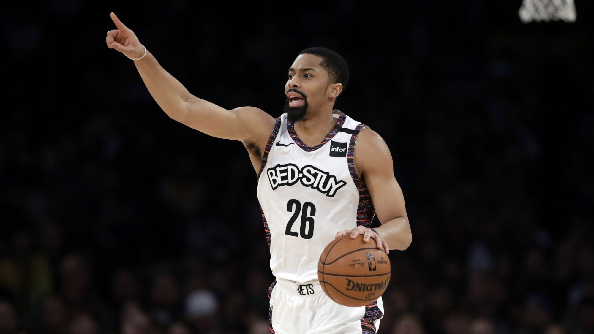 关于西班牙男篮横扫篮网，凯尔·库兹马统治全场的信息