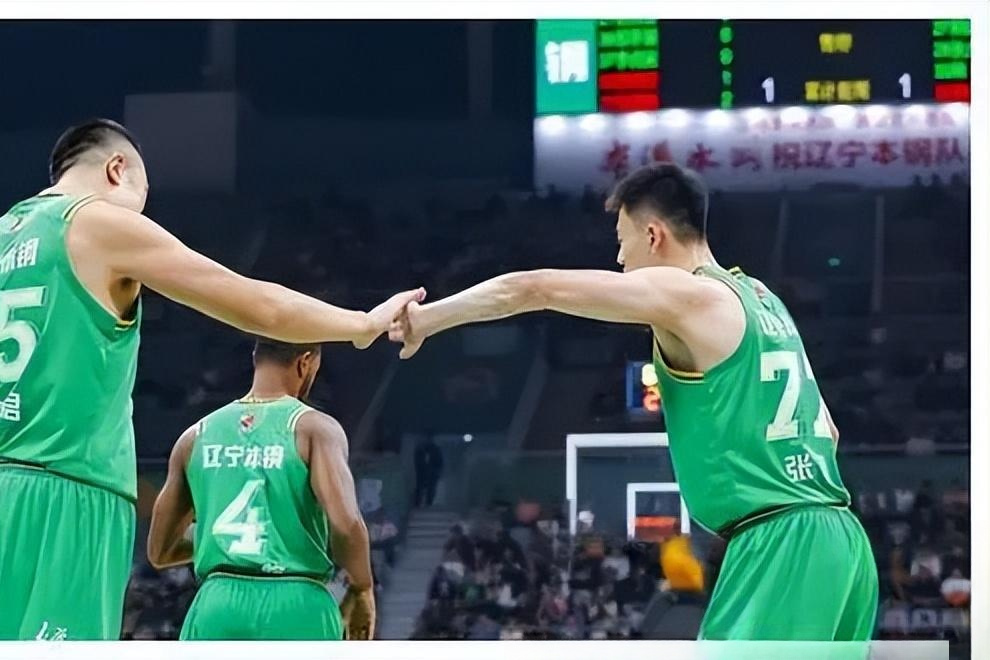 包含冠军争夺战中的强队对决令球迷热血沸腾的词条 包含冠军争夺战中的强队对决令球迷热血沸腾的词条