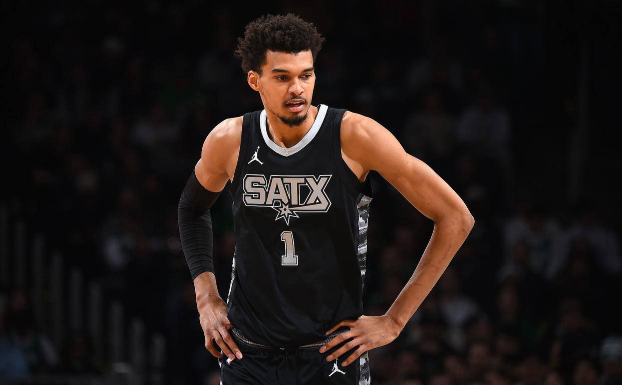 开云体育-马刺主场全胜绝迹,戈登拿下全队最高31分的简单介绍